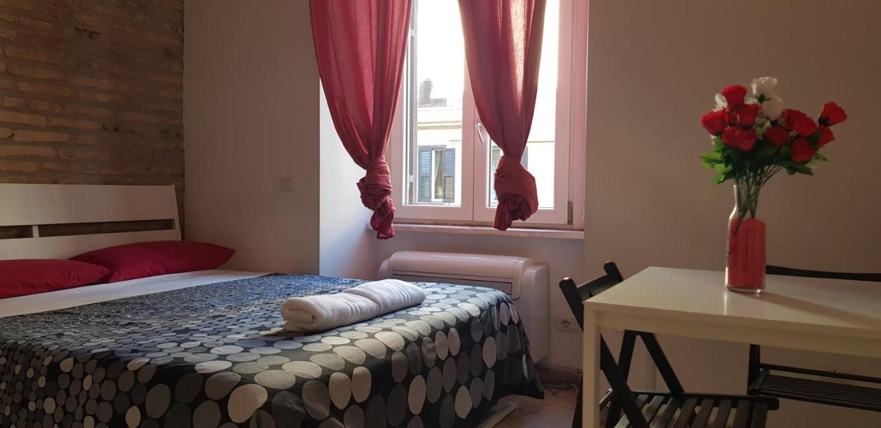 Готель Sasa House Рим Екстер'єр фото